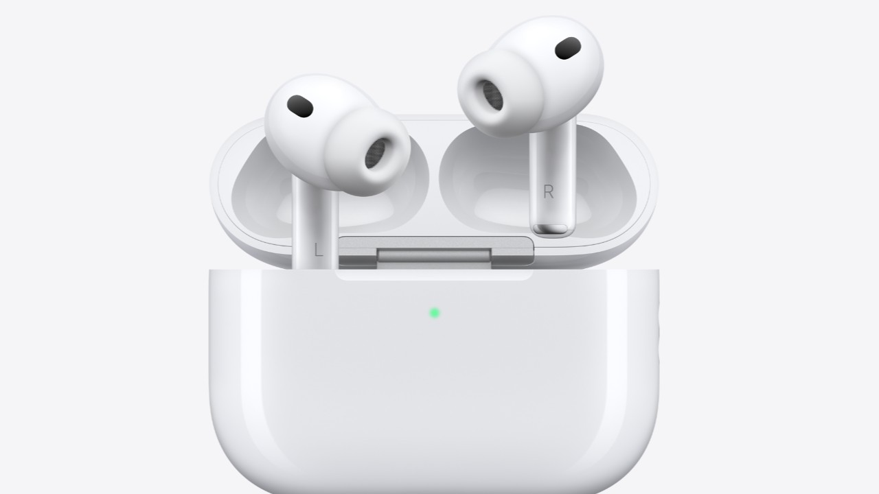 AirPods Pro 3 — the White case and 2 AirPods Pro 3 are in the image.