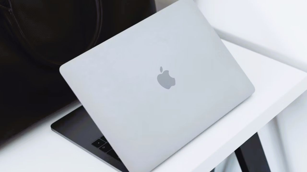 Is a Touchscreen MacBook Pro Finally on the Way?